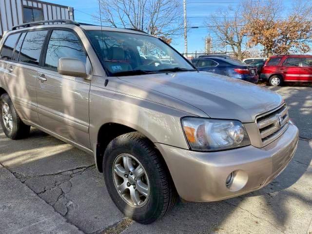 TOYOTA HIGHLANDER 2004 with VIN JTEEP21A040016821 - Photo from auction