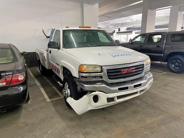 GMC NEW SIERRA 2004 with VIN 1GDJC34104E149125 - Photo from auction