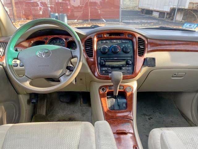 Photo 9 from auction – 2004 TOYOTA HIGHLANDER with VIN JTEEP21A040016821