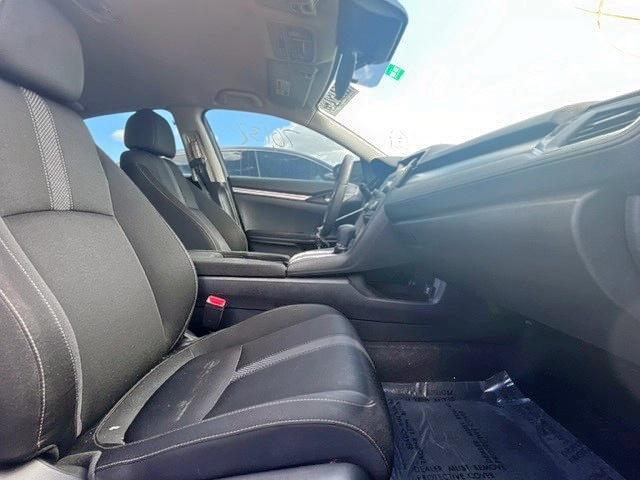 Photo 5 from auction – 2019 HONDA CIVIC LX with VIN 19XFC2F63KE010900