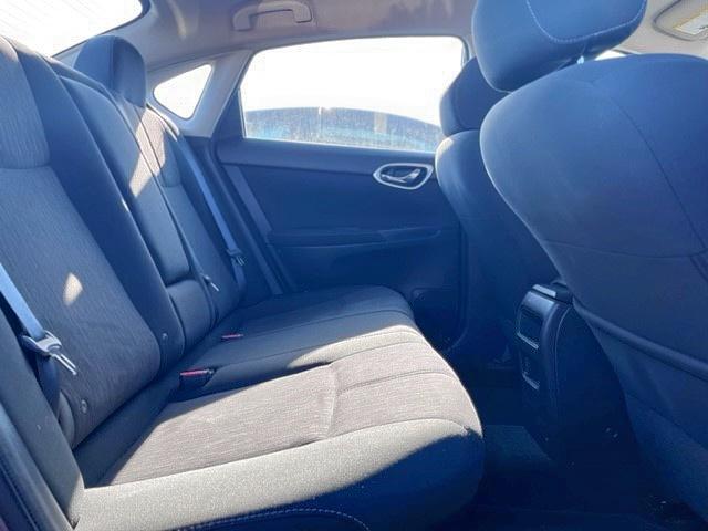 Photo 6 from auction – 2015 NISSAN SENTRA S with VIN 3N1AB7APXFL691572