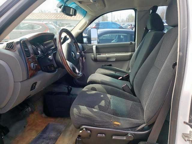 Photo 5 from auction – 2008 CHEVROLET SILVERADO with VIN 1GCHK29618E214235