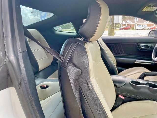 Photo 6 from auction – 2015 FORD MUSTANG with VIN 1FA6P8TH2F5305054