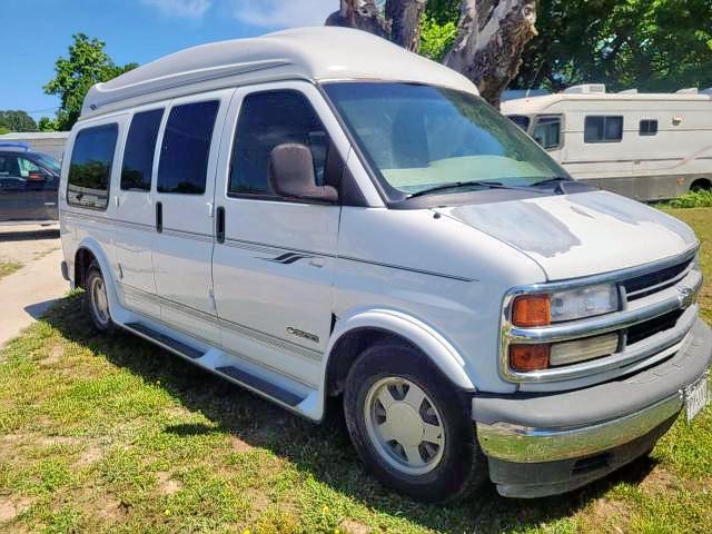 CHEVROLET EXPRESS G1 2000 with VIN 1GBFG15RXY1279504 - Photo from auction