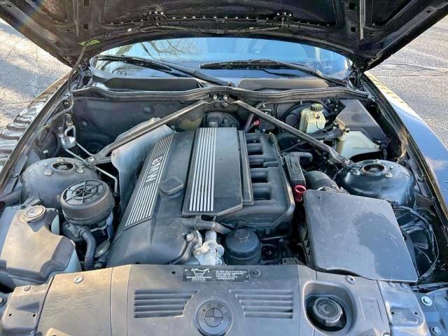 Снимка 7 от търг – 2003 BMW Z4 2.5 с VIN 4USBT33463LS40893
