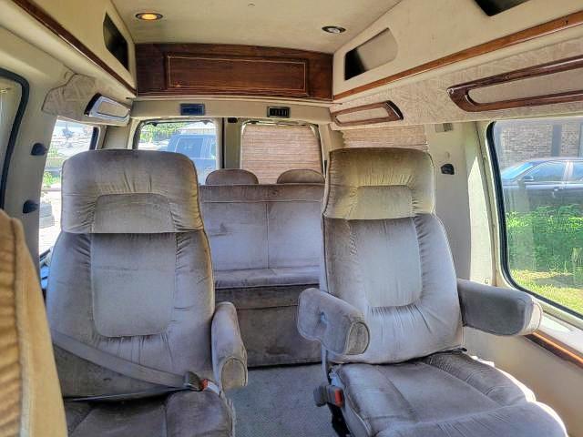 Photo 6 from auction – 2000 CHEVROLET EXPRESS G1 with VIN 1GBFG15RXY1279504