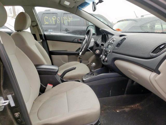 Photo 5 from auction – 2011 KIA FORTE EX with VIN KNAFU4A20B5409026