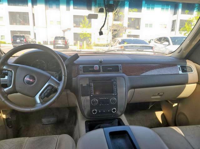 Photo 9 from auction – 2007 GMC YUKON with VIN 1GKFC13J47R144270