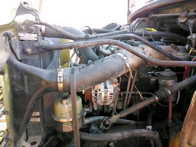 Photo 7 from auction – 2005 FREIGHTLINER M2 112 MED with VIN 1FUJC5CV75HU94231