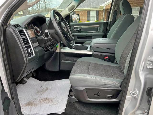 Photo 5 from auction – 2016 RAM 1500 SLT with VIN 1C6RR7LT8GS249079