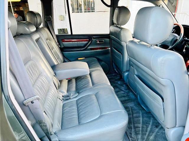Photo 6 from auction – 2000 LEXUS LX 470 with VIN JT6HT00W3Y0096840