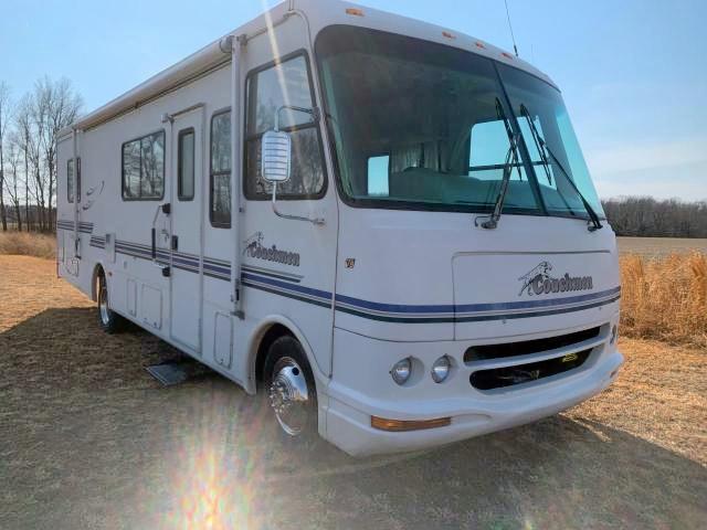 WORKHORSE CUSTOM CHASSIS MOTORHOME 2000 with VIN 5B4LP37J2Y3319392 - Photo from auction