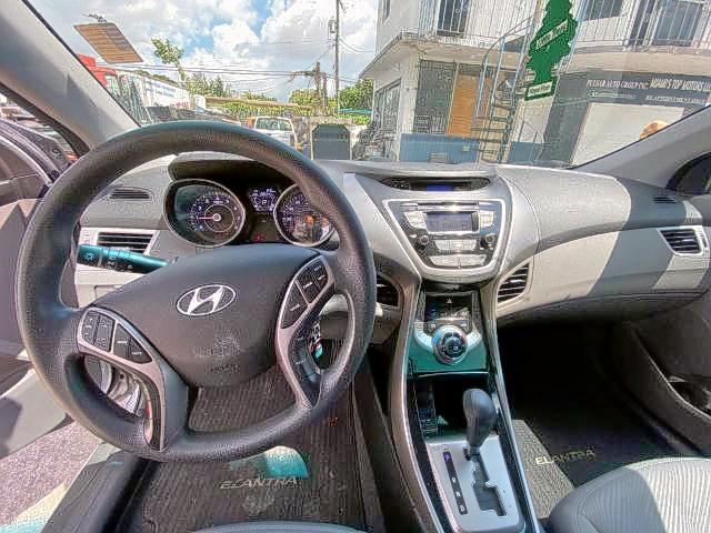 Photo 9 from auction – 2013 HYUNDAI ELANTRA GL with VIN 5NPDH4AE2DH374629