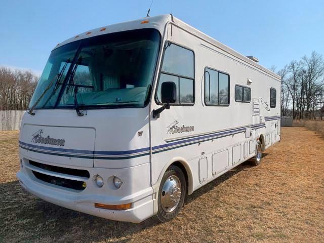 Photo 2 from auction – 2000 WORKHORSE CUSTOM CHASSIS MOTORHOME with VIN 5B4LP37J2Y3319392