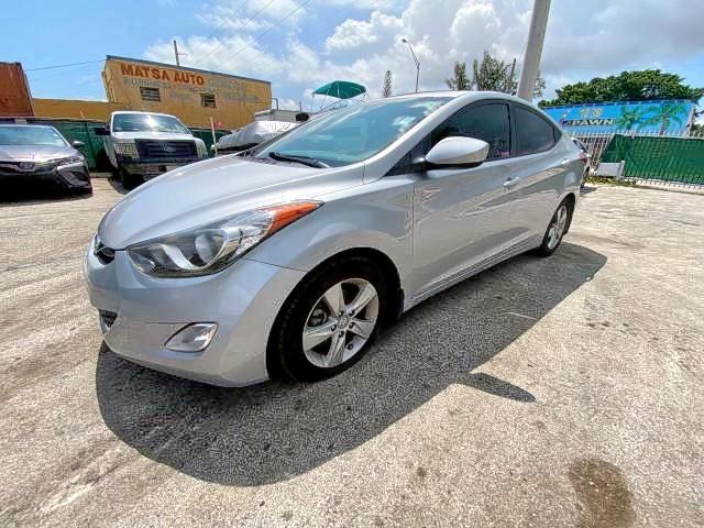 Photo 2 from auction – 2013 HYUNDAI ELANTRA GL with VIN 5NPDH4AE2DH374629