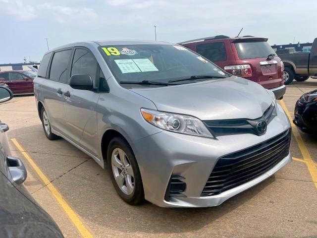 Photo 1 from auction – 2019 TOYOTA SIENNA with VIN 5TDZZ3DC5KS003768