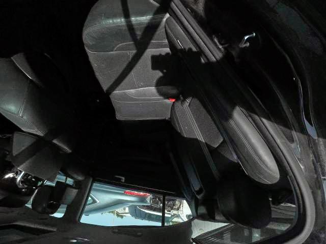 Photo 6 from auction – 2013 HYUNDAI GENESIS 3. with VIN KMHGC4DD1DU247807