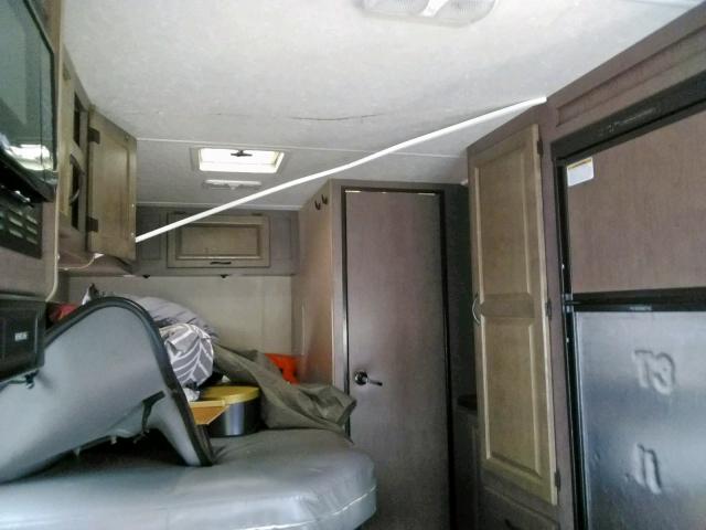 Photo 6 from auction – 2019 FORD ECONOLINE with VIN 1FDWE3FS3KDC22349