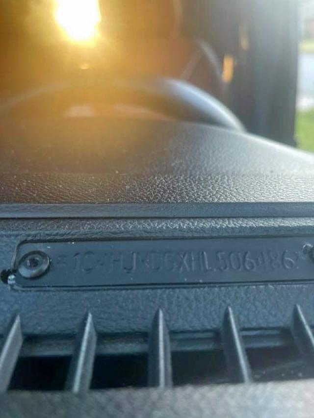 Photo 10 from auction – 2017 JEEP WRANGLER U with VIN 1C4HJWDGXHL506486