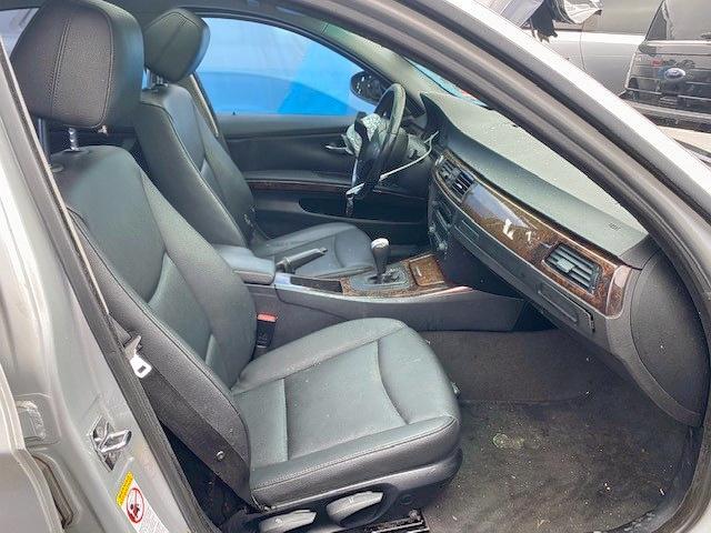 Photo 5 from auction – 2006 BMW 325 I with VIN WBAVB13586PT23111
