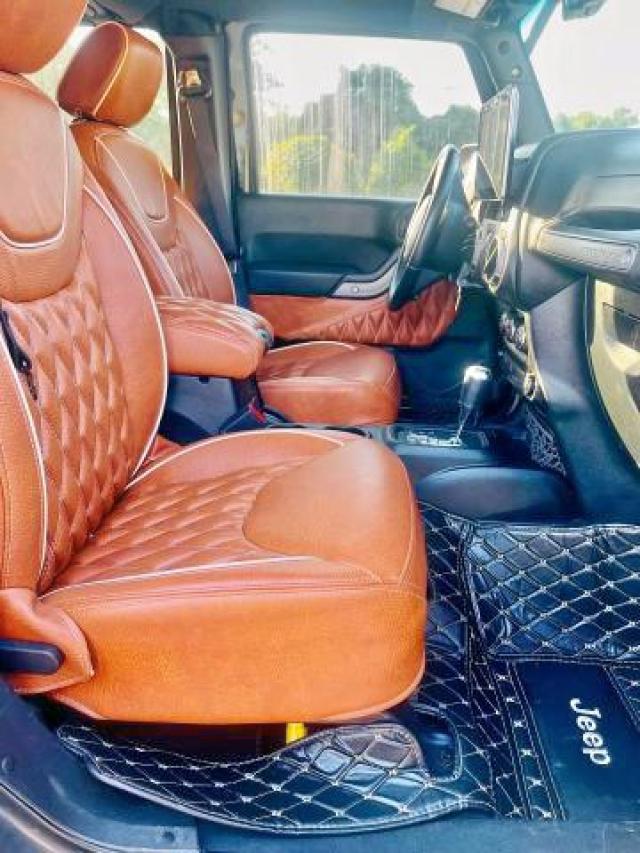 Photo 5 from auction – 2017 JEEP WRANGLER U with VIN 1C4HJWDGXHL506486