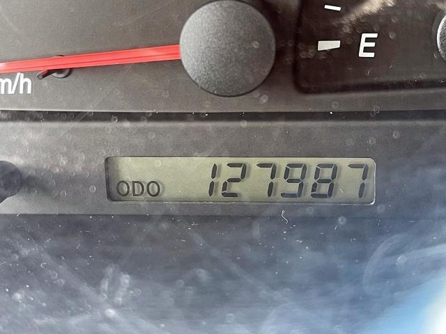 Photo 8 from auction – 2004 TOYOTA CAMRY LE with VIN 4T1BE32K14U359863