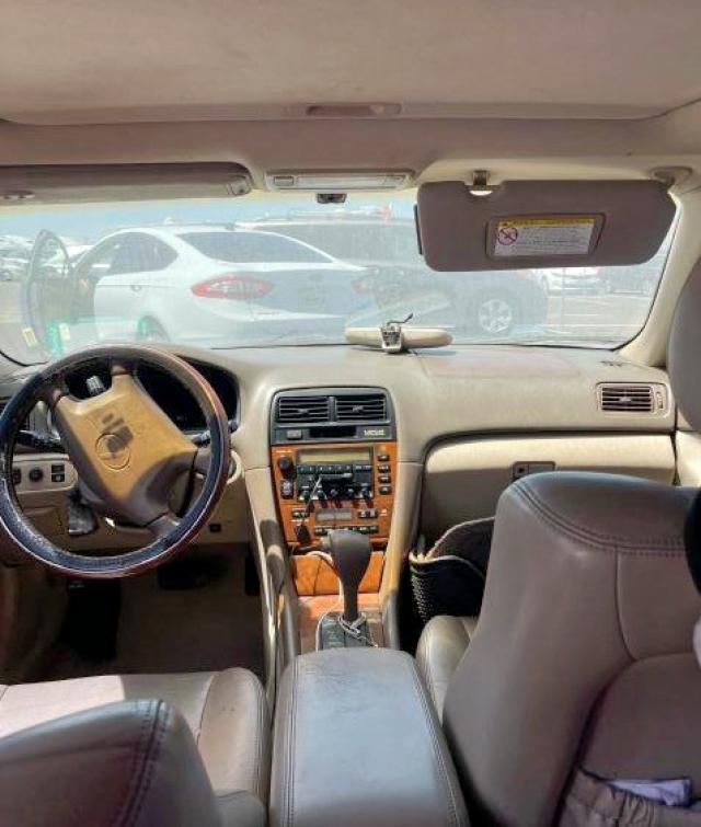 Photo 9 from auction – 2000 LEXUS ES 300 with VIN JT8BF28G8Y0268888
