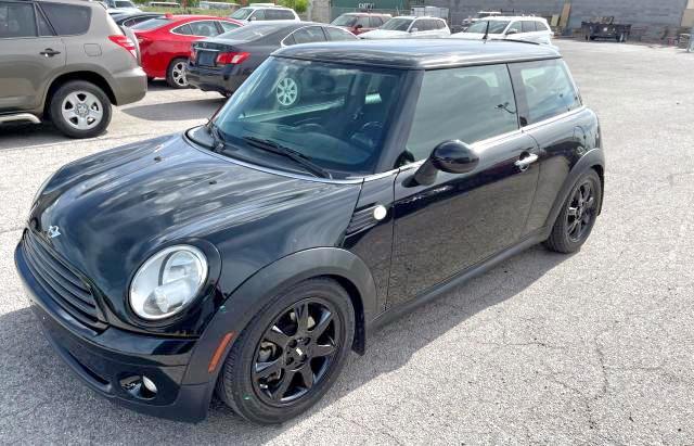 Photo 2 from auction – 2010 MINI COOPER with VIN WMWMF3C51ATZ26459