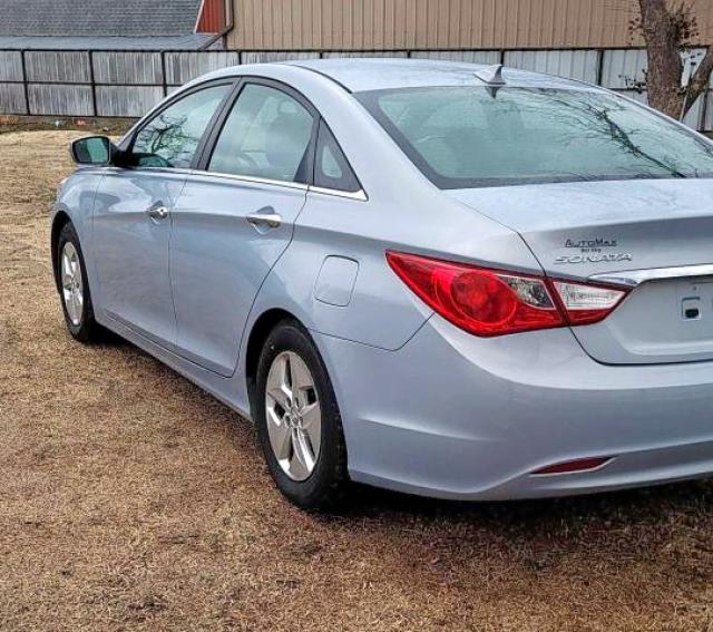 Photo 3 from auction – 2013 HYUNDAI SONATA SE with VIN 5NPEC4AC4DH662413