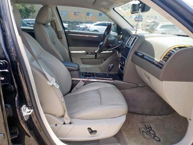 Photo 5 from auction – 2010 CHRYSLER 300C with VIN 2C3CA6CT7AH266281