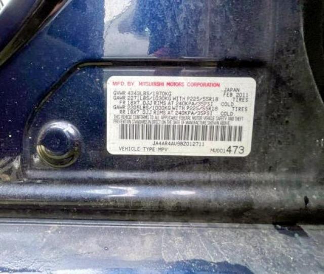 Photo 10 from auction – 2011 MITSUBISHI OUTLANDER with VIN JA4AR4AU9BZ012711