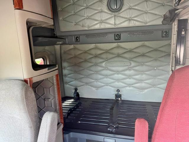 Photo 6 from auction – 2012 FREIGHTLINER CASCADIA 1 with VIN 1FUJGLDR7CSBC4275