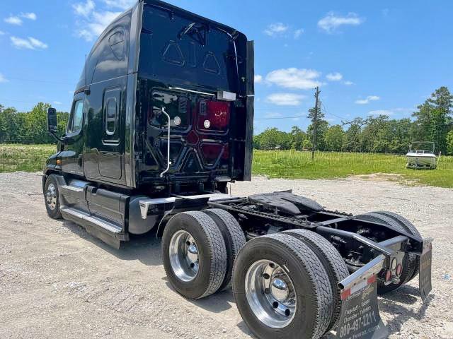 Photo 4 from auction – 2012 FREIGHTLINER CASCADIA 1 with VIN 1FUJGLDR7CSBC4275