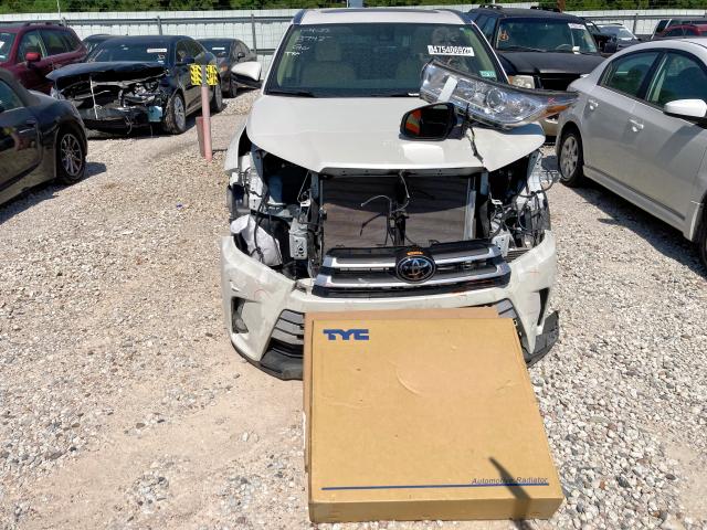 Photo 9 from auction – 2018 TOYOTA HIGHLANDER with VIN 5TDKZRFH7JS534966