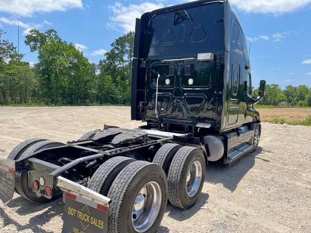 Photo 3 from auction – 2012 FREIGHTLINER CASCADIA 1 with VIN 1FUJGLDR7CSBC4275
