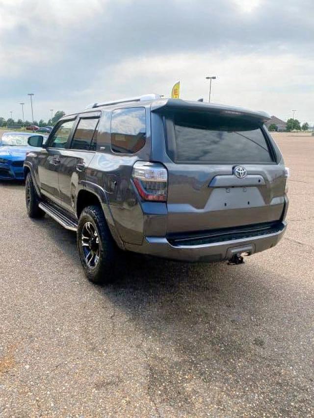 Photo 3 from auction – 2017 TOYOTA 4RUNNER SR with VIN JTEBU5JRXH5478802