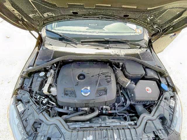 Photo 7 from auction – 2015 VOLVO S60 PLATIN with VIN YV149MFM7F1351607