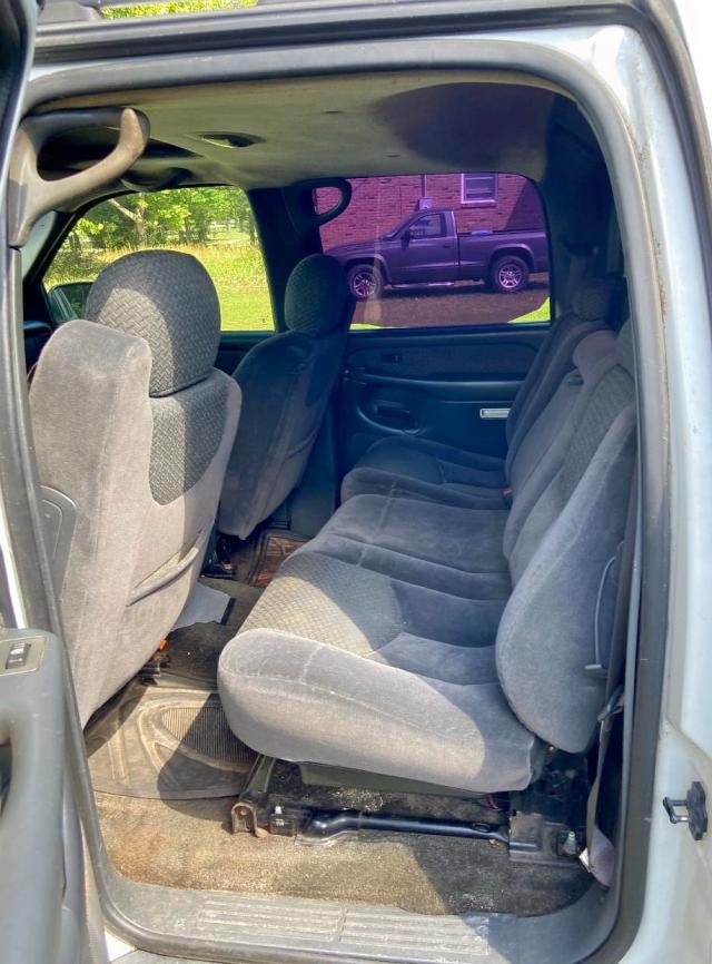 Photo 6 from auction – 2002 CHEVROLET AVALANCHE with VIN 3GNEK13T52G171456