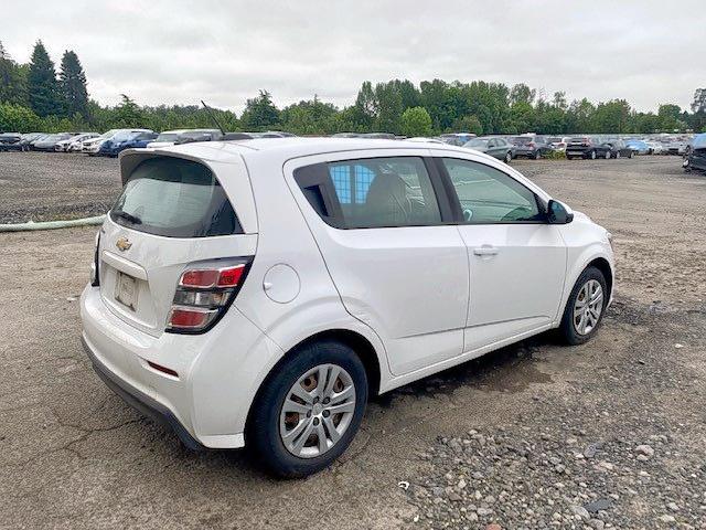 Photo 4 from auction – 2017 CHEVROLET SONIC with VIN 1G1JG6SH8H4153485