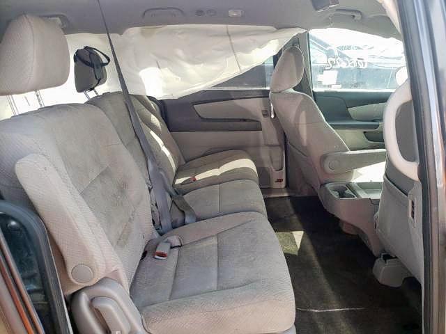 Photo 6 from auction – 2017 HONDA ODYSSEY SE with VIN 5FNRL5H38HB026644