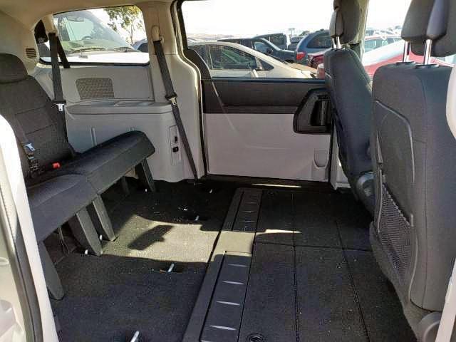 Photo 6 from auction – 2010 DODGE GRAND CARA with VIN 2D4RN5D18AR483174