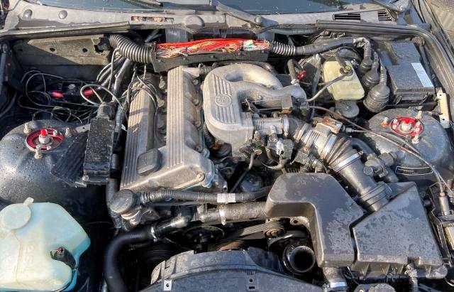 Photo 7 from auction – 1998 BMW 318 I AUTO with VIN WBACC032XWEK26900