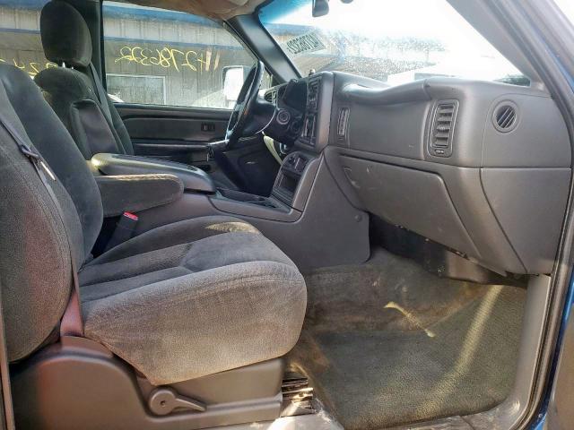 Photo 5 from auction – 2004 CHEVROLET SILVERADO with VIN 2GCEK19T141370788