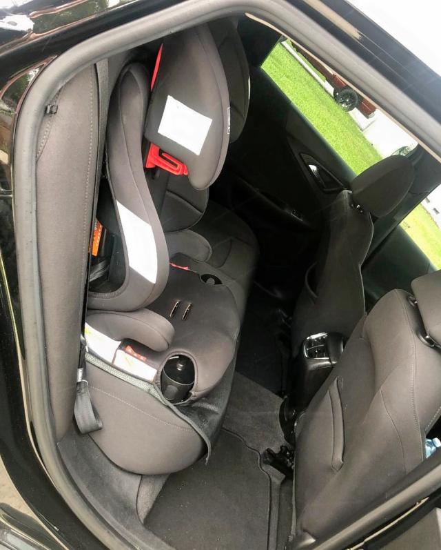 Photo 6 from auction – 2019 CHEVROLET MALIBU LT with VIN 1G1ZD5ST2KF124991
