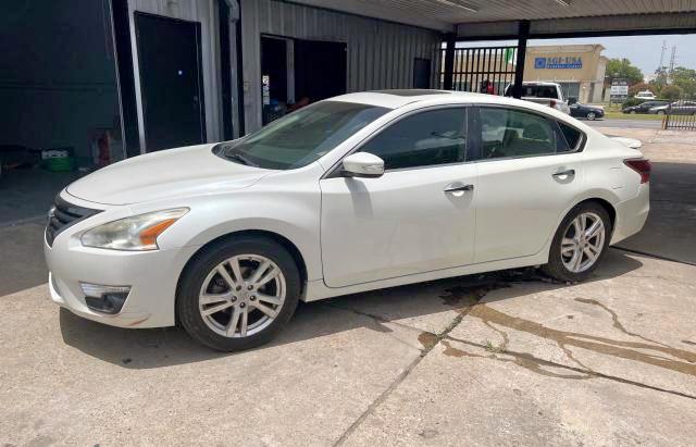 Photo 2 from auction – 2013 NISSAN ALTIMA 3.5 with VIN 1N4BL3AP2DC118462