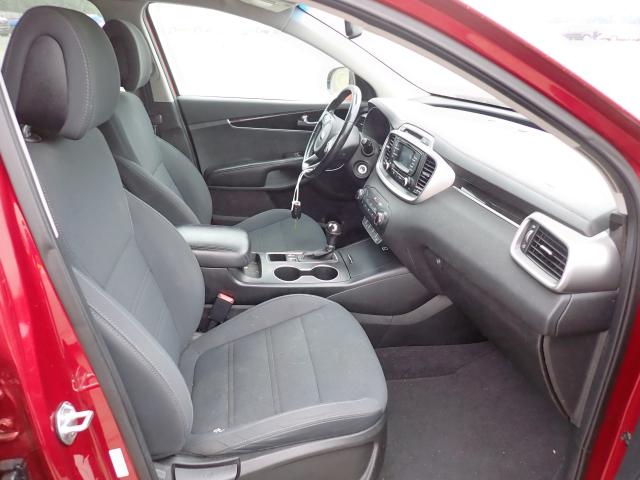 Photo 5 from auction – 2016 KIA SORENTO LX with VIN 5XYPG4A31GG087566