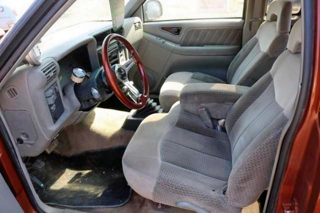 Photo 9 from auction – 1997 GMC SONOMA with VIN 1GTCS19X0VK508462