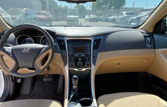 Photo 9 from auction – 2014 HYUNDAI SONATA GLS with VIN 5NPEB4AC3EH914902
