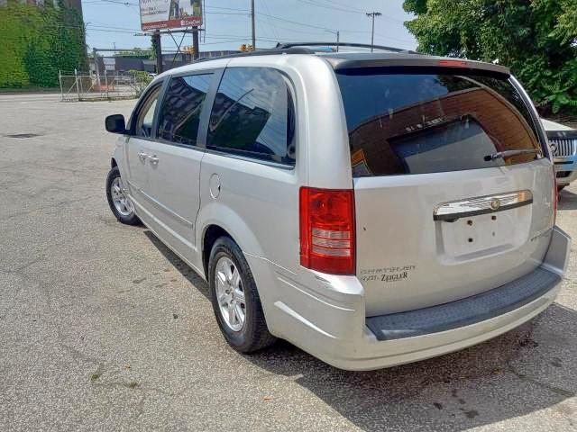Photo 3 from auction – 2010 CHRYSLER TOWN & COU with VIN 2A4RR8DX6AR387786
