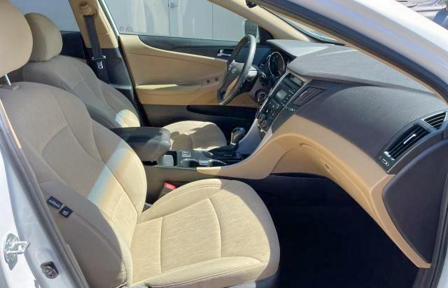 Photo 5 from auction – 2014 HYUNDAI SONATA GLS with VIN 5NPEB4AC3EH914902